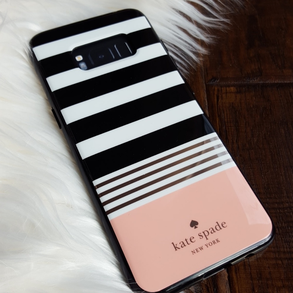 🆕️ kate spade New York Phone Case